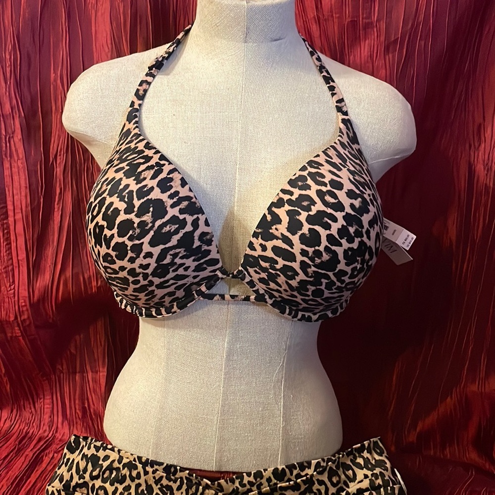 36DD Victoria's Secret Bombshell Leopard Swim Top